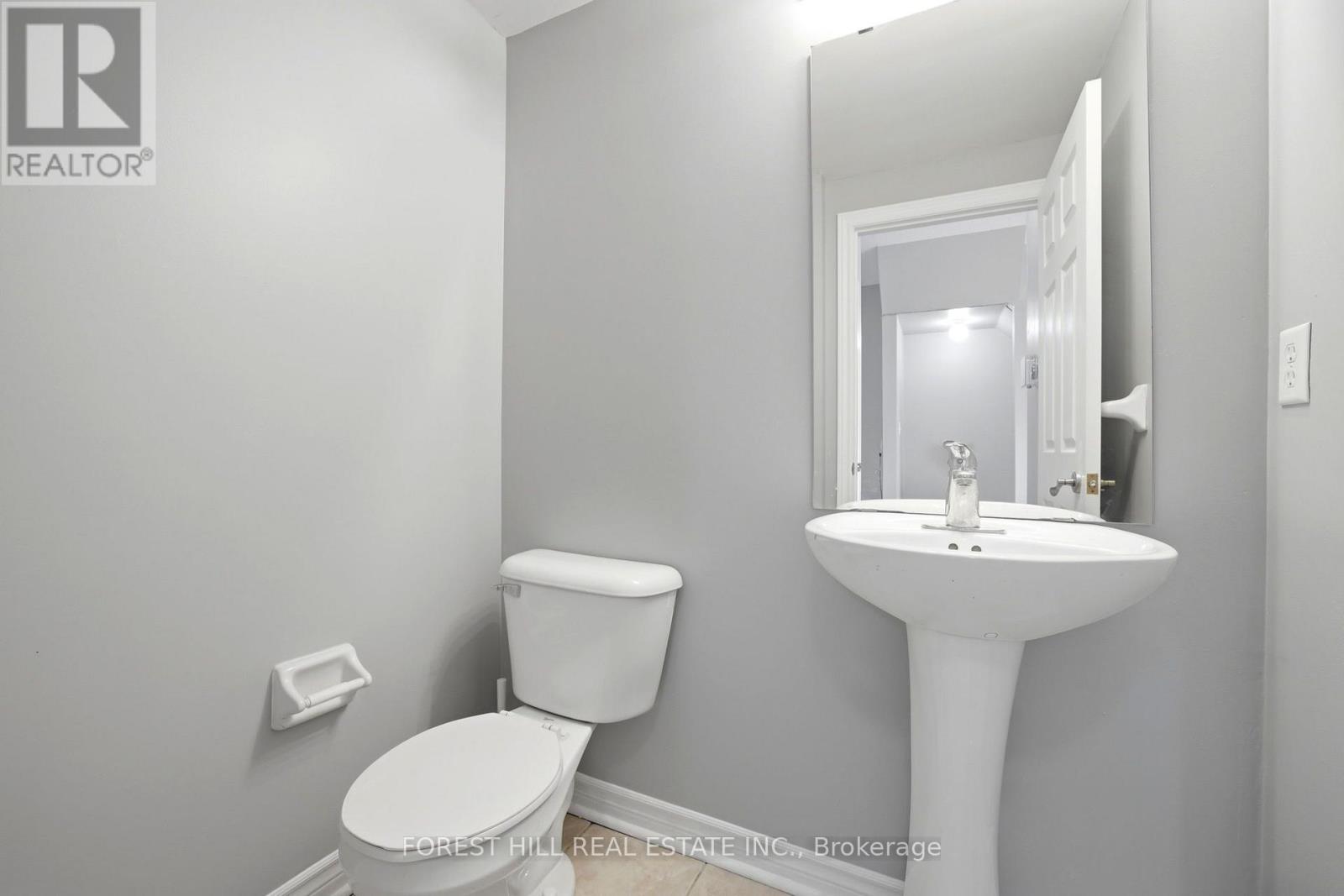 12 Lambrinos Lane, Toronto, Ontario  M3N 0A1 - Photo 17 - W13611872