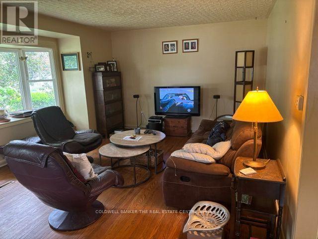 141 Bell Street, Milton, Ontario  L9T 2A7 - Photo 4 - W13611956