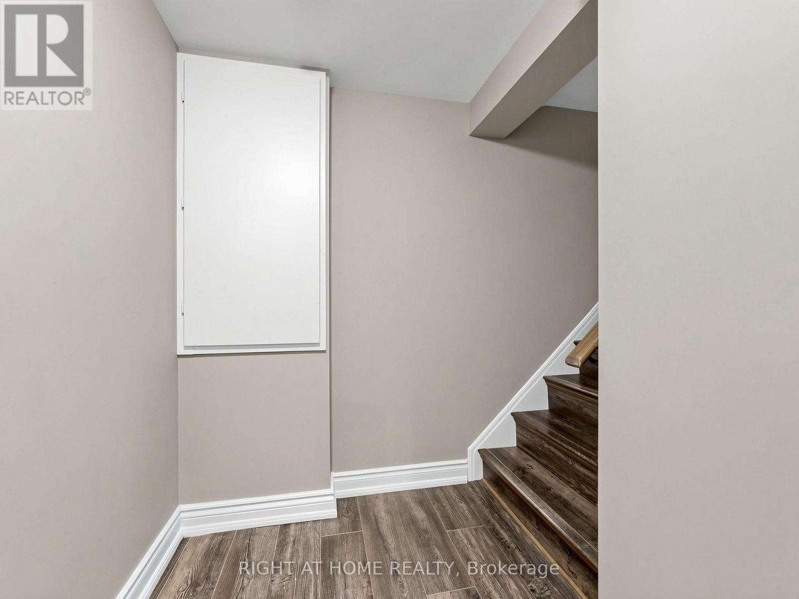 238 Troy Street, Mississauga, Ontario  L5G 1S7 - Photo 17 - W13611972