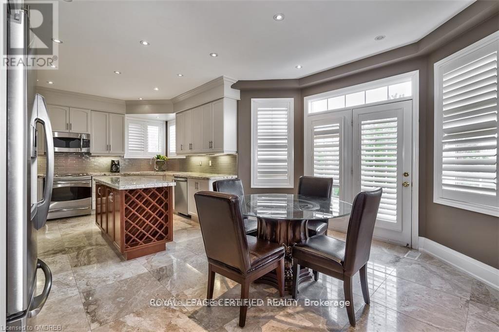 2499 Highmount Crescent, Oakville, Ontario  L6M 4Z1 - Photo 17 - W13612044