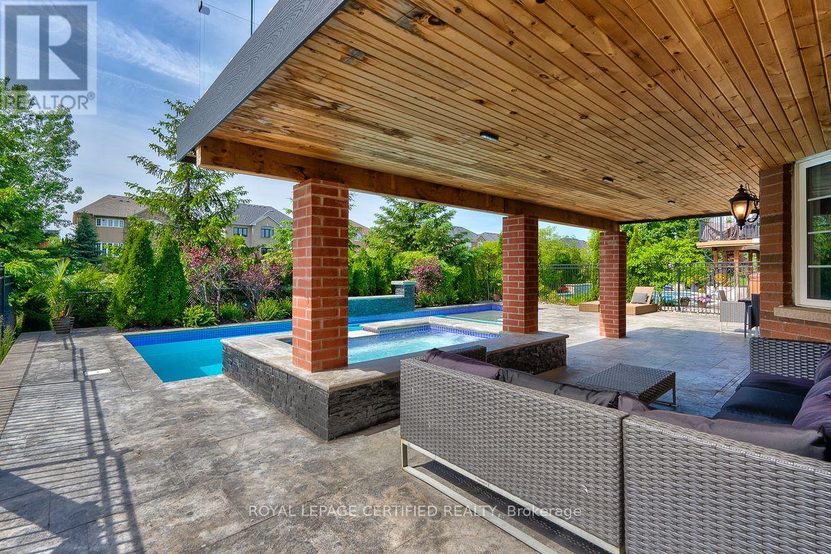2499 Highmount Crescent, Oakville, Ontario  L6M 4Z1 - Photo 5 - W13612044