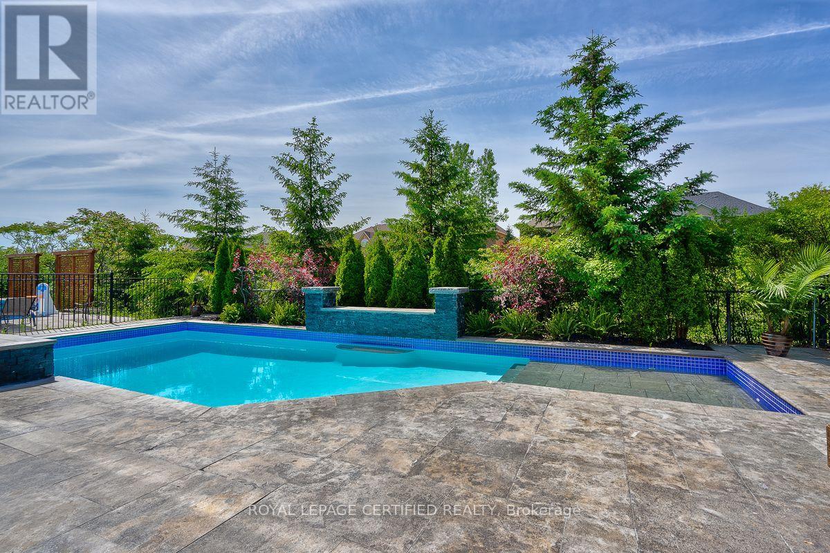 2499 Highmount Crescent, Oakville, Ontario  L6M 4Z1 - Photo 6 - W13612044
