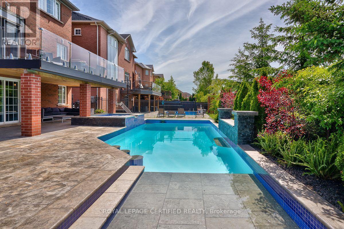 2499 Highmount Crescent, Oakville, Ontario  L6M 4Z1 - Photo 7 - W13612044