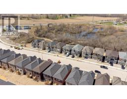 37 GLEDHILL CRESCENT, Cambridge, Ontario