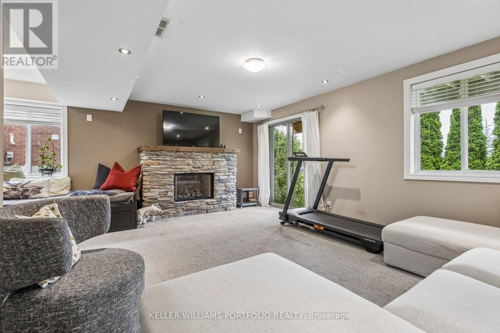 775 Klosters Drive, Waterloo, Ontario  N2V 2V4 - Photo 33 - X13611948