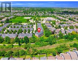 15 - 151 CLAIRFIELDS DRIVE E, Guelph, Ontario