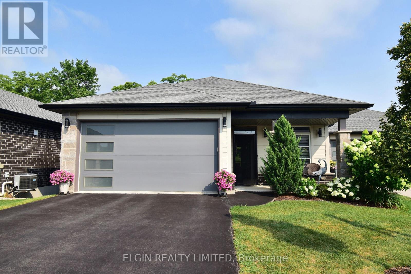 10-4 MCPHERSON COURT, Central Elgin, Ontario