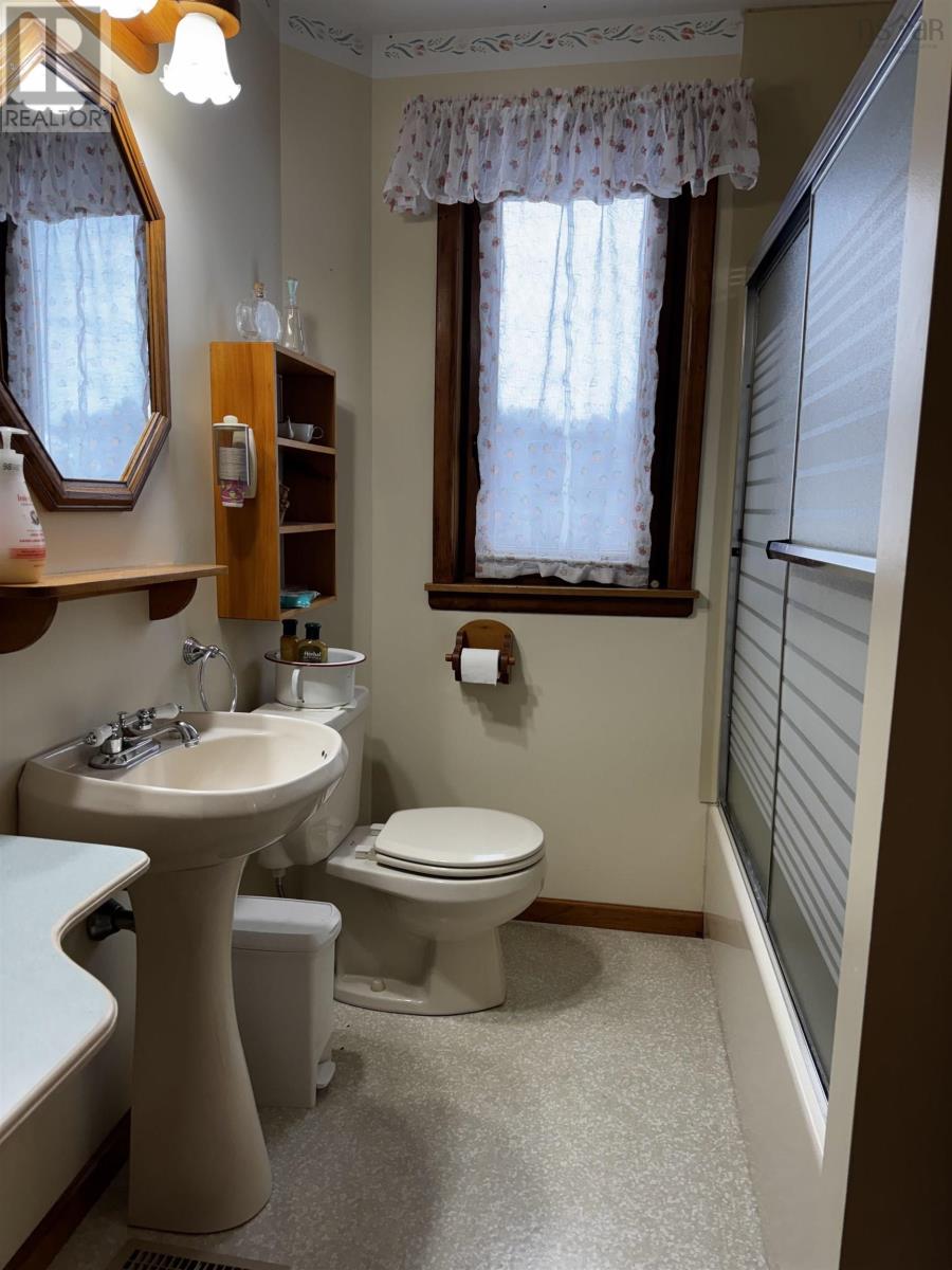 picture 23