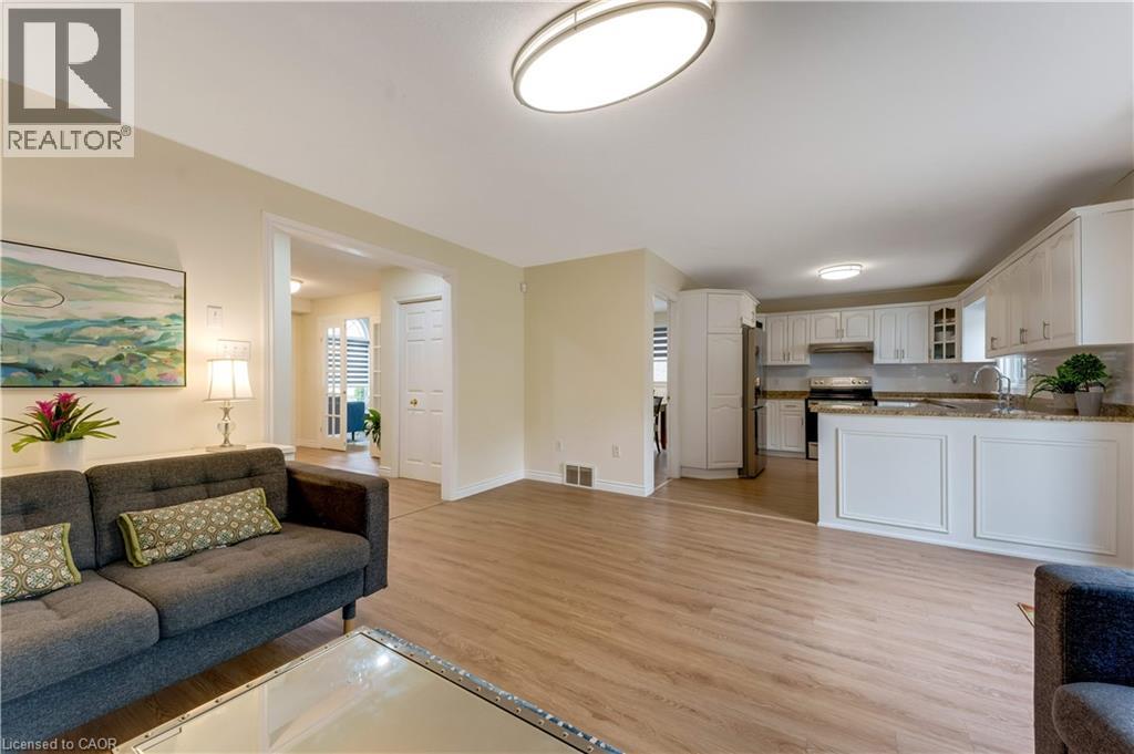 519 Yorkshire Drive, Waterloo, Ontario  N2T 2V1 - Photo 6 - 40849801