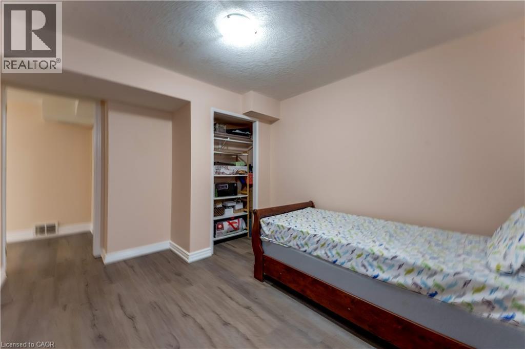 519 Yorkshire Drive, Waterloo, Ontario  N2T 2V1 - Photo 40 - 40849801