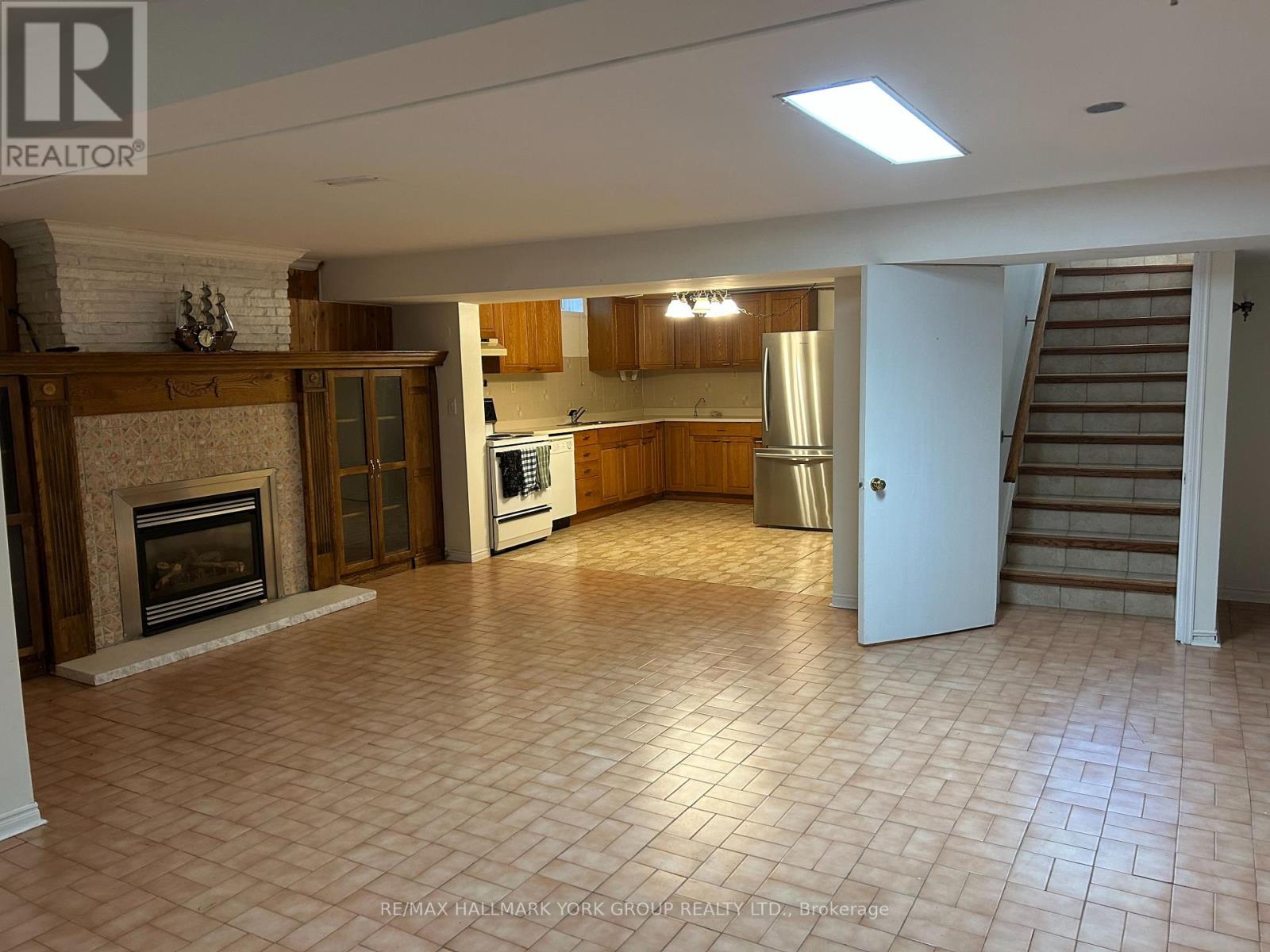 19 Stonehill Boulevard, East Gwillimbury, Ontario  L9N 1C9 - Photo 10 - N13610282