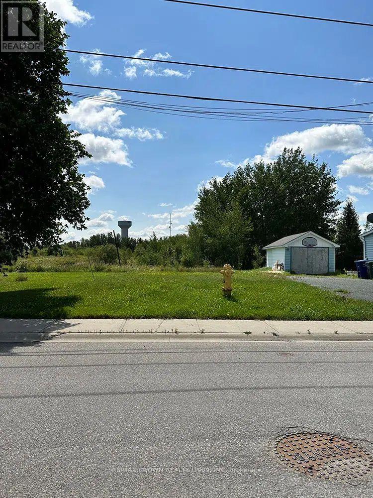 87 Hollywood Avenue, Smooth Rock Falls, Ontario  P0L 2B0 - Photo 1 - T13612144