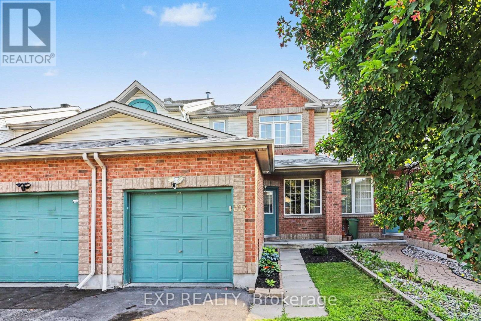 203 DUNTROON CIRCLE, Ottawa, Ontario