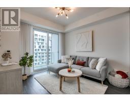 910 - 80 VANAULEY STREET, Toronto, Ontario