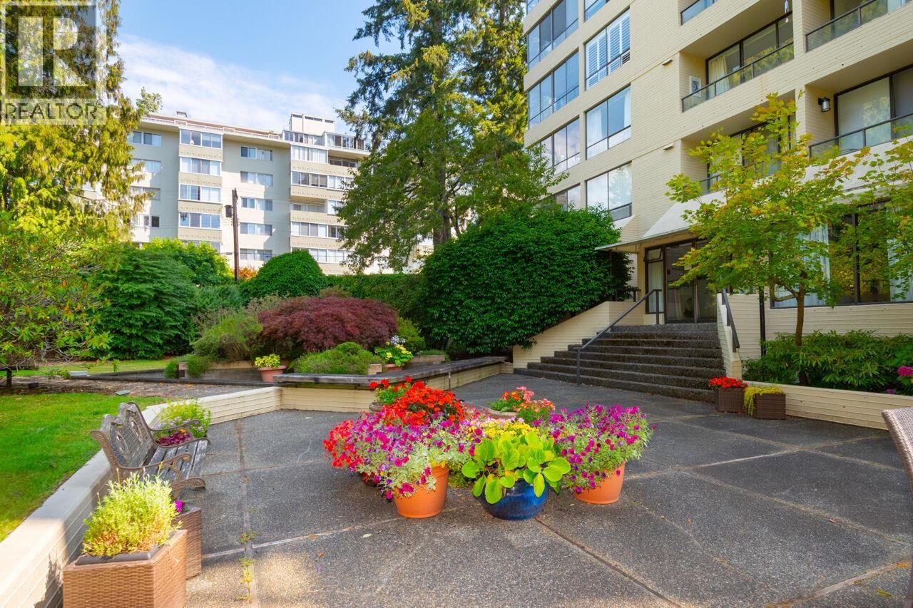 802 1412 Esquimalt Avenue, West Vancouver, British Columbia  V7T 1K7 - Photo 22 - R3150439