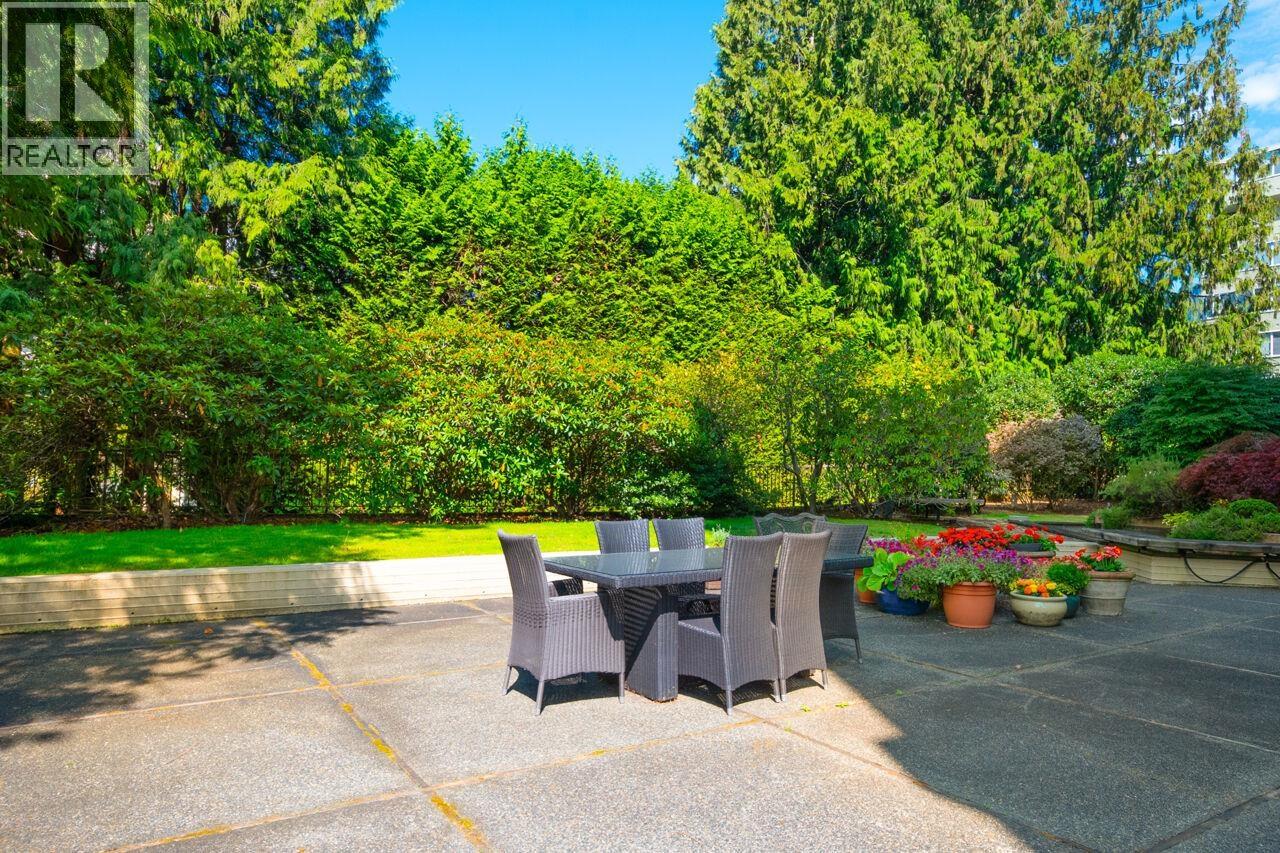 802 1412 Esquimalt Avenue, West Vancouver, British Columbia  V7T 1K7 - Photo 23 - R3150439