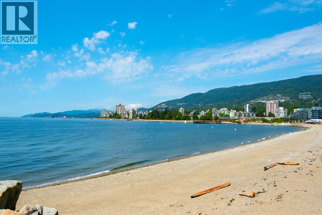 802 1412 Esquimalt Avenue, West Vancouver, British Columbia  V7T 1K7 - Photo 26 - R3150439