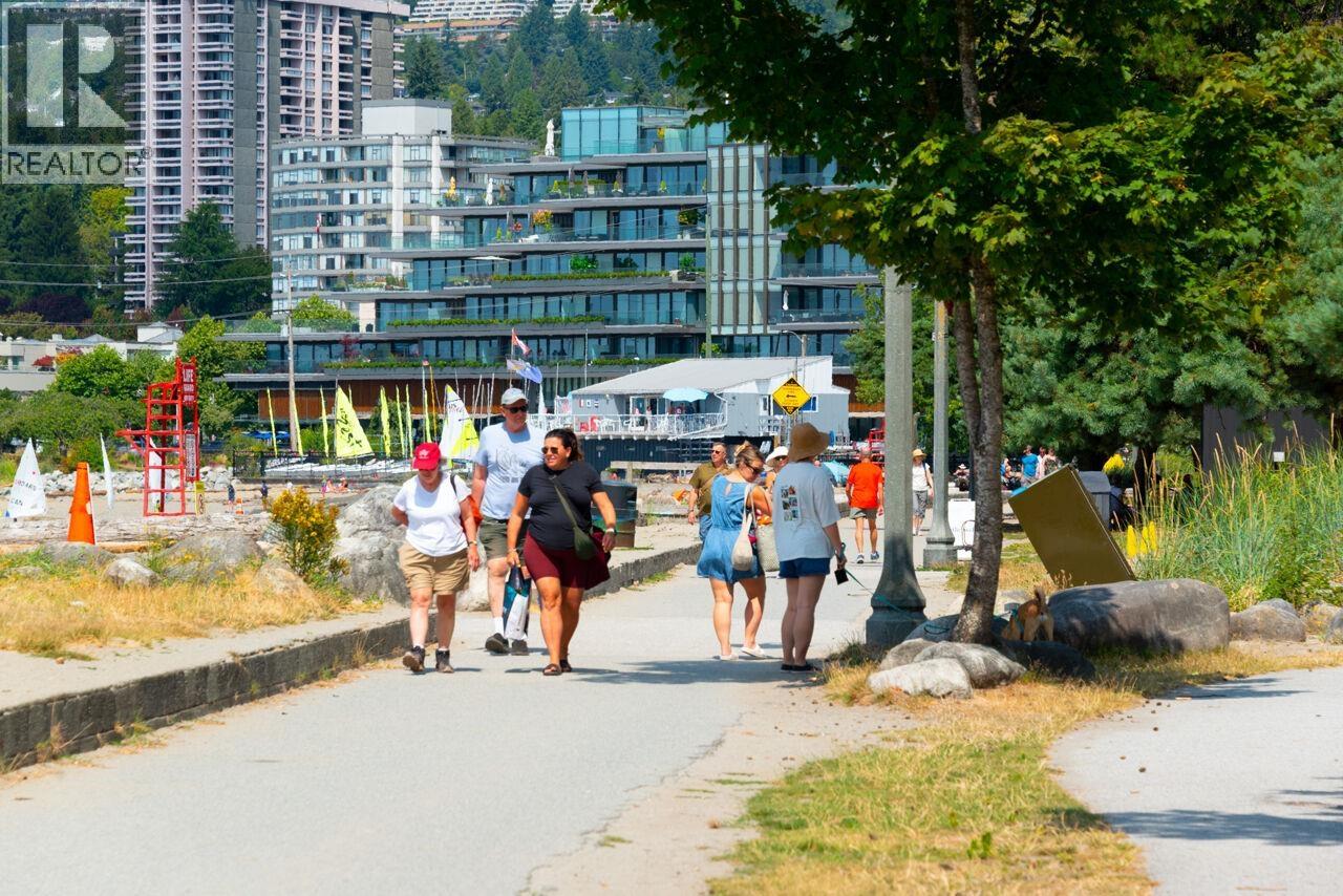 802 1412 Esquimalt Avenue, West Vancouver, British Columbia  V7T 1K7 - Photo 28 - R3150439