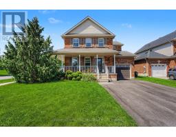 16 BLACKBIRD LANE, Barrie, Ontario