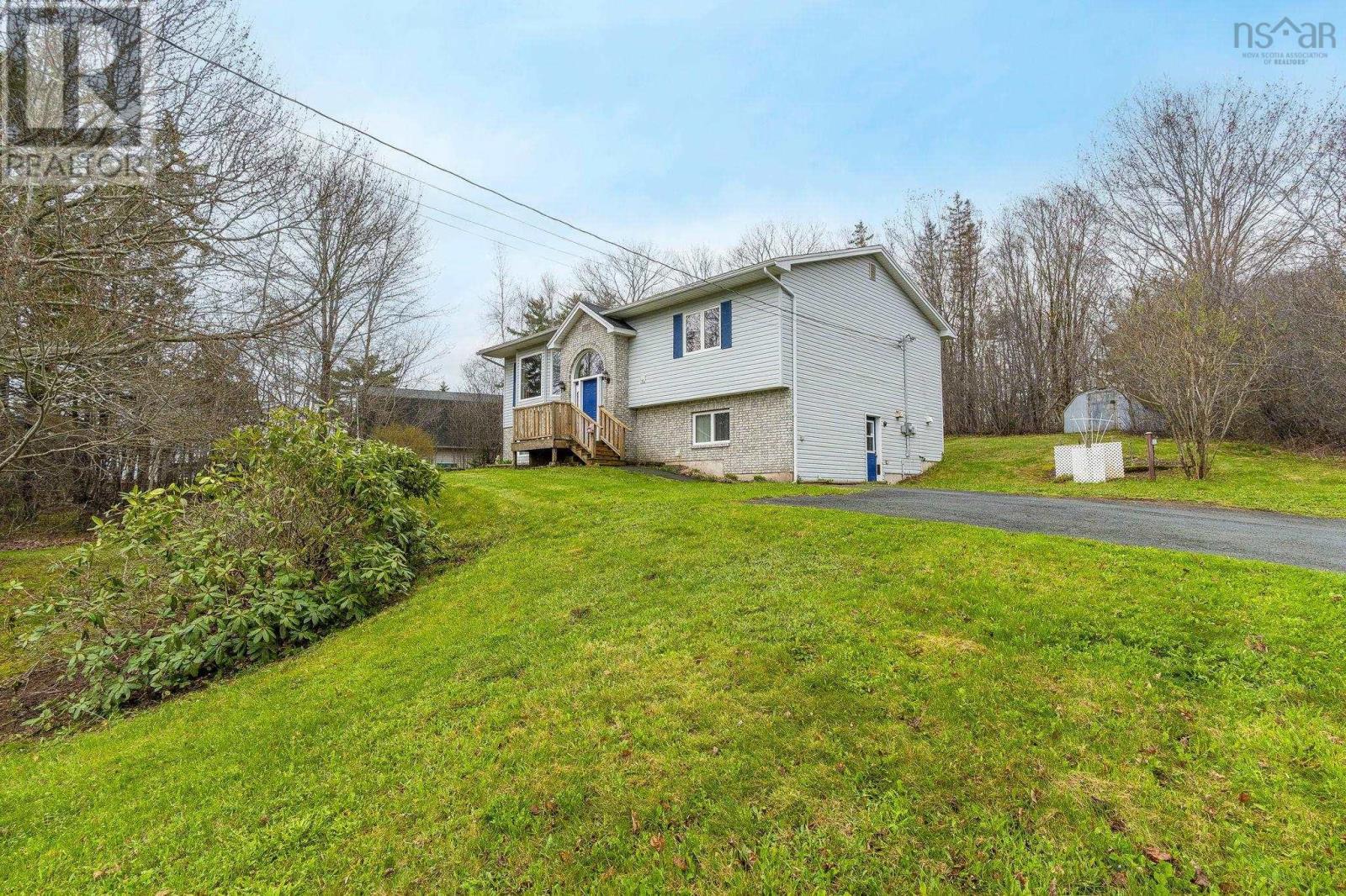 15 Bainbridge Court, Dartmouth, Nova Scotia  B2Z 1J5 - Photo 2 - 202610800