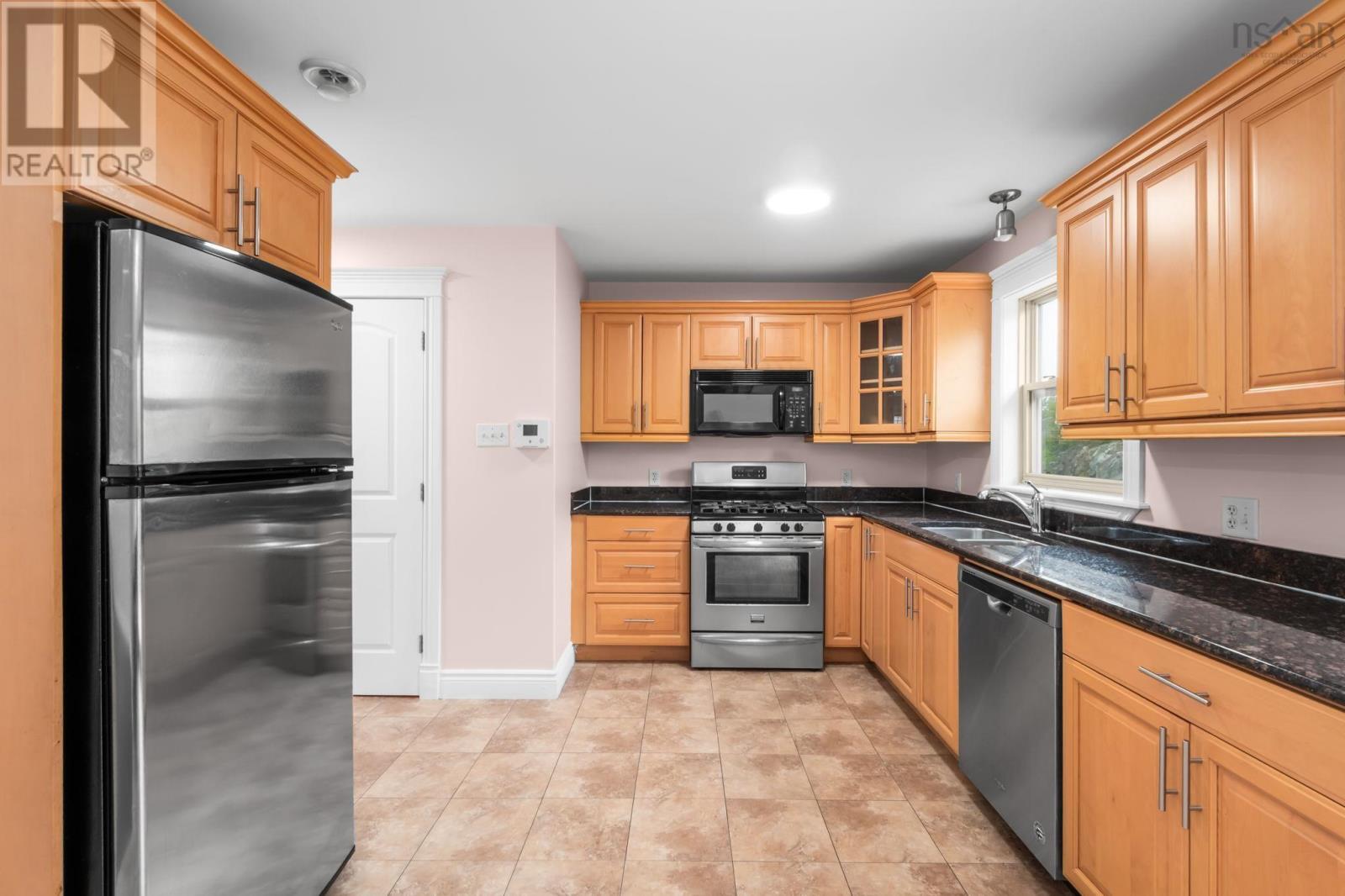 198 Nadia Drive, Dartmouth, Nova Scotia B3A 0A9 - Photo 12 - 202614922