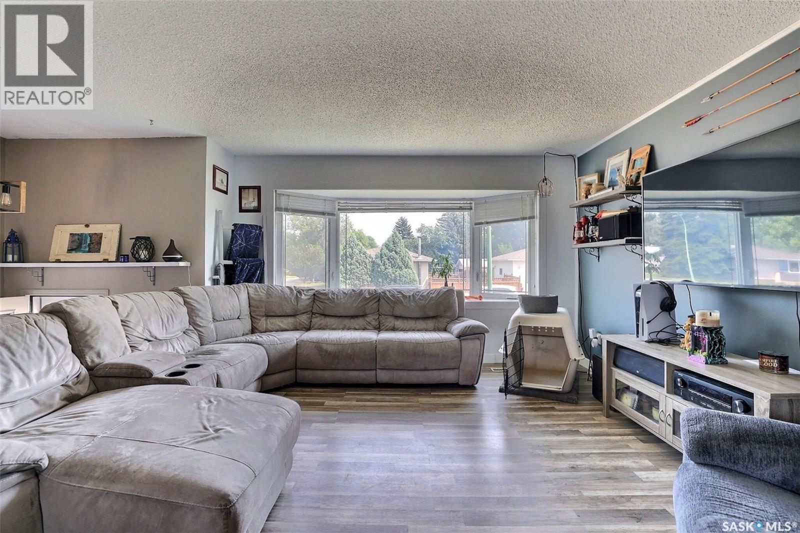 86 Straub Crescent, Regina, Saskatchewan  S4T 6S6 - Photo 3 - SK043742