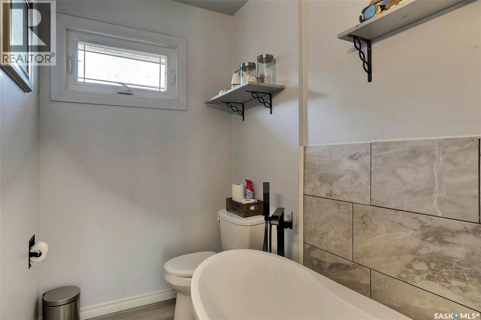 86 Straub Crescent, Regina, Saskatchewan  S4T 6S6 - Photo 10 - SK043742