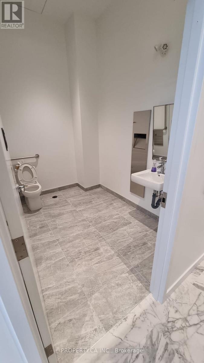 1 & 2 - 150 Oak Park Boulevard, Oakville, Ontario  L6H 0E7 - Photo 7 - W13612170