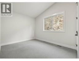1221 Lone Pine Drive, Kelowna, British Columbia  V1P 0A5 - Photo 12 - 10385910