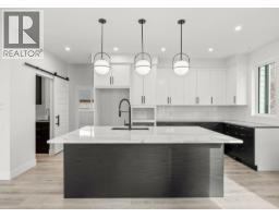 1221 Lone Pine Drive, Kelowna, British Columbia  V1P 0A5 - Photo 3 - 10385910