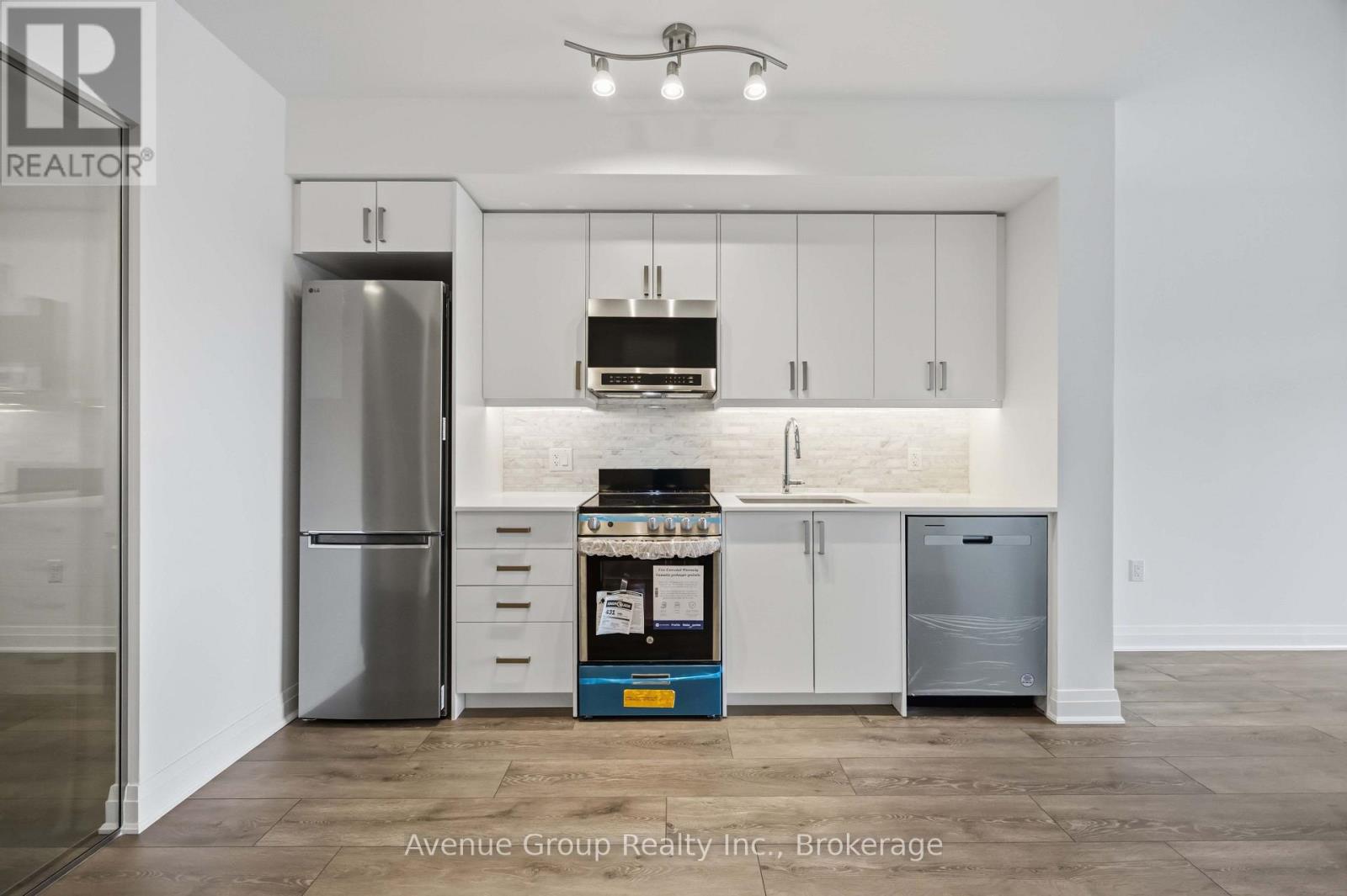 315 - 700 Sheppard Avenue W, Toronto, Ontario  M3H 0G5 - Photo 20 - C13608448