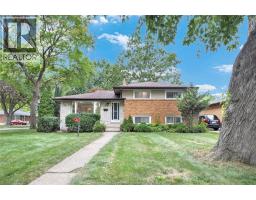 465 GREENDALE DRIVE, Windsor, Ontario