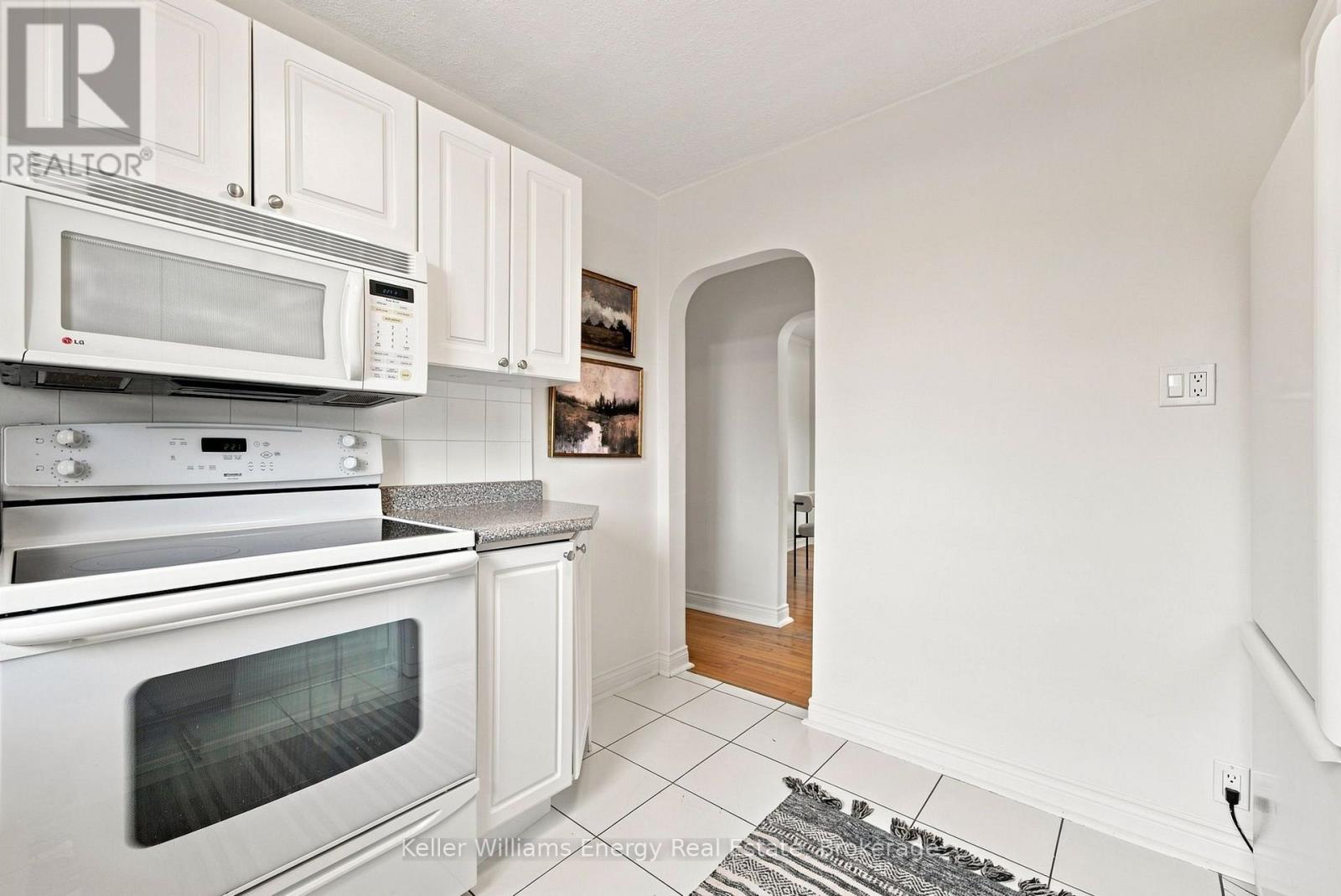 172 Central Park Boulevard S, Oshawa (Central), Ontario  L1H 5W7 - Photo 13 - E13612436