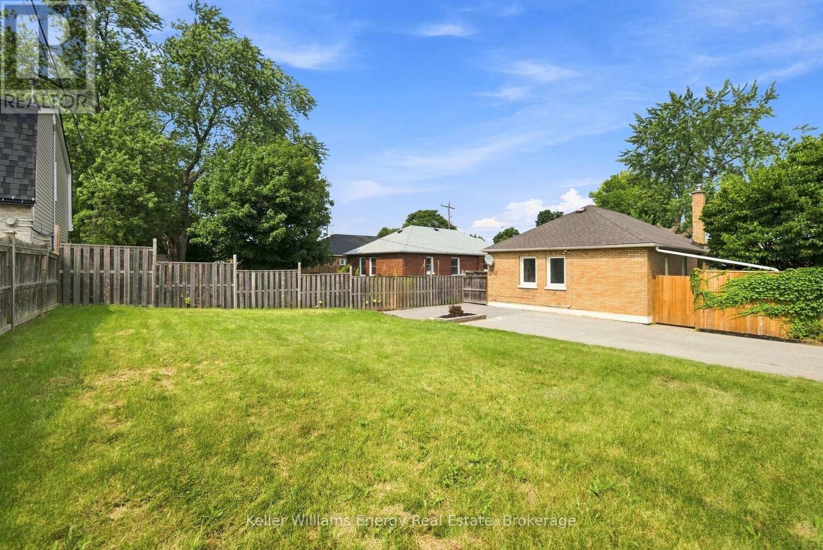 172 Central Park Boulevard S, Oshawa (Central), Ontario  L1H 5W7 - Photo 31 - E13612436