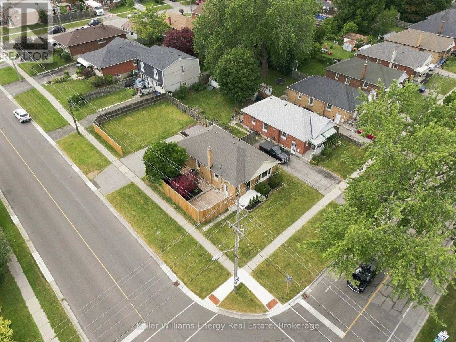 172 Central Park Boulevard S, Oshawa (Central), Ontario  L1H 5W7 - Photo 38 - E13612436