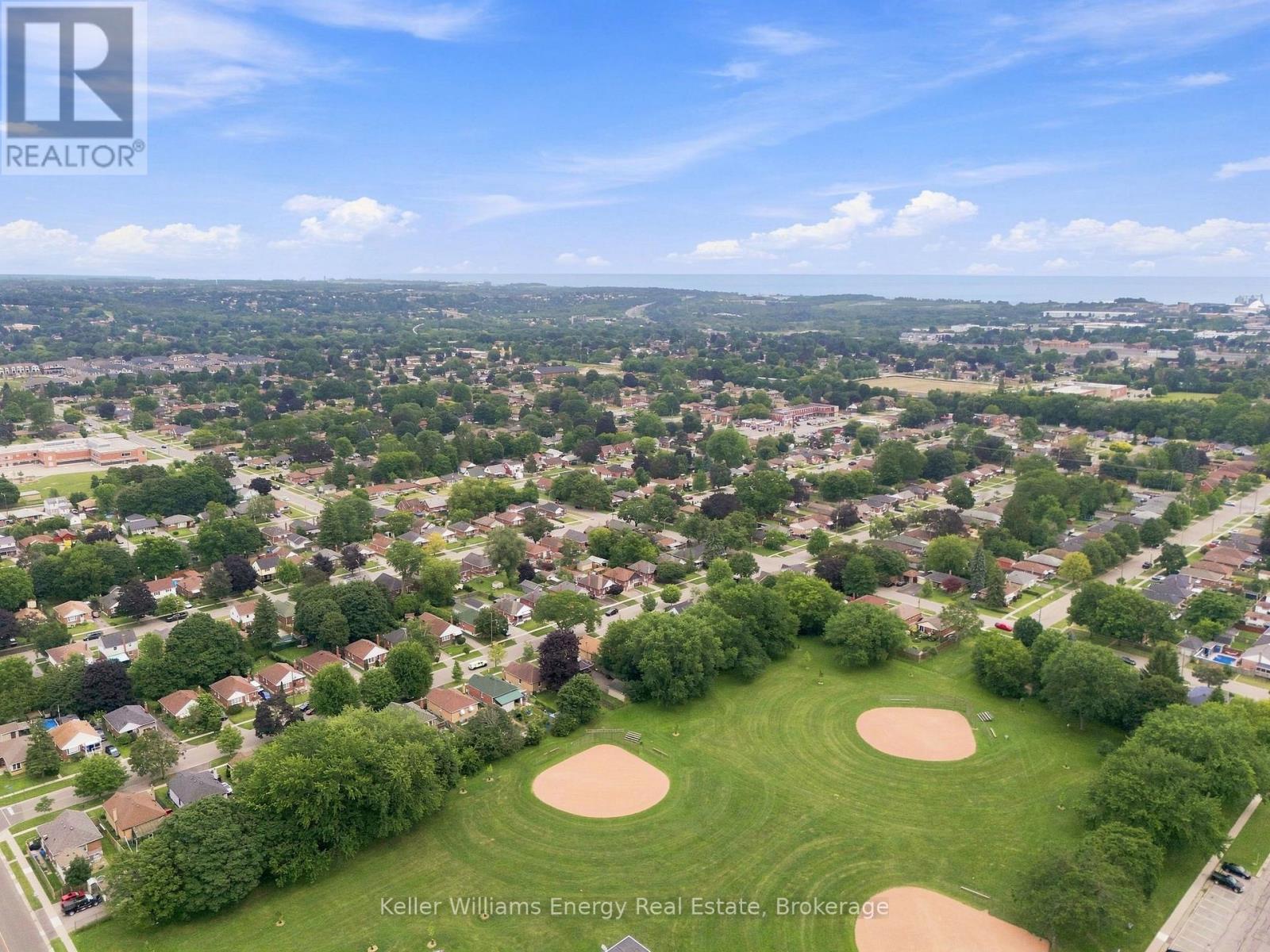 172 Central Park Boulevard S, Oshawa (Central), Ontario  L1H 5W7 - Photo 40 - E13612436