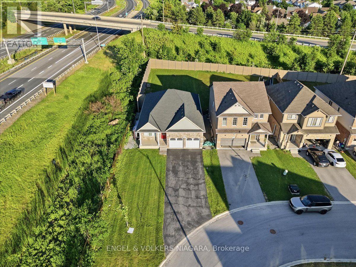 117 Juneberry Road, Thorold, Ontario  L2V 0H8 - Photo 2 - X13554410