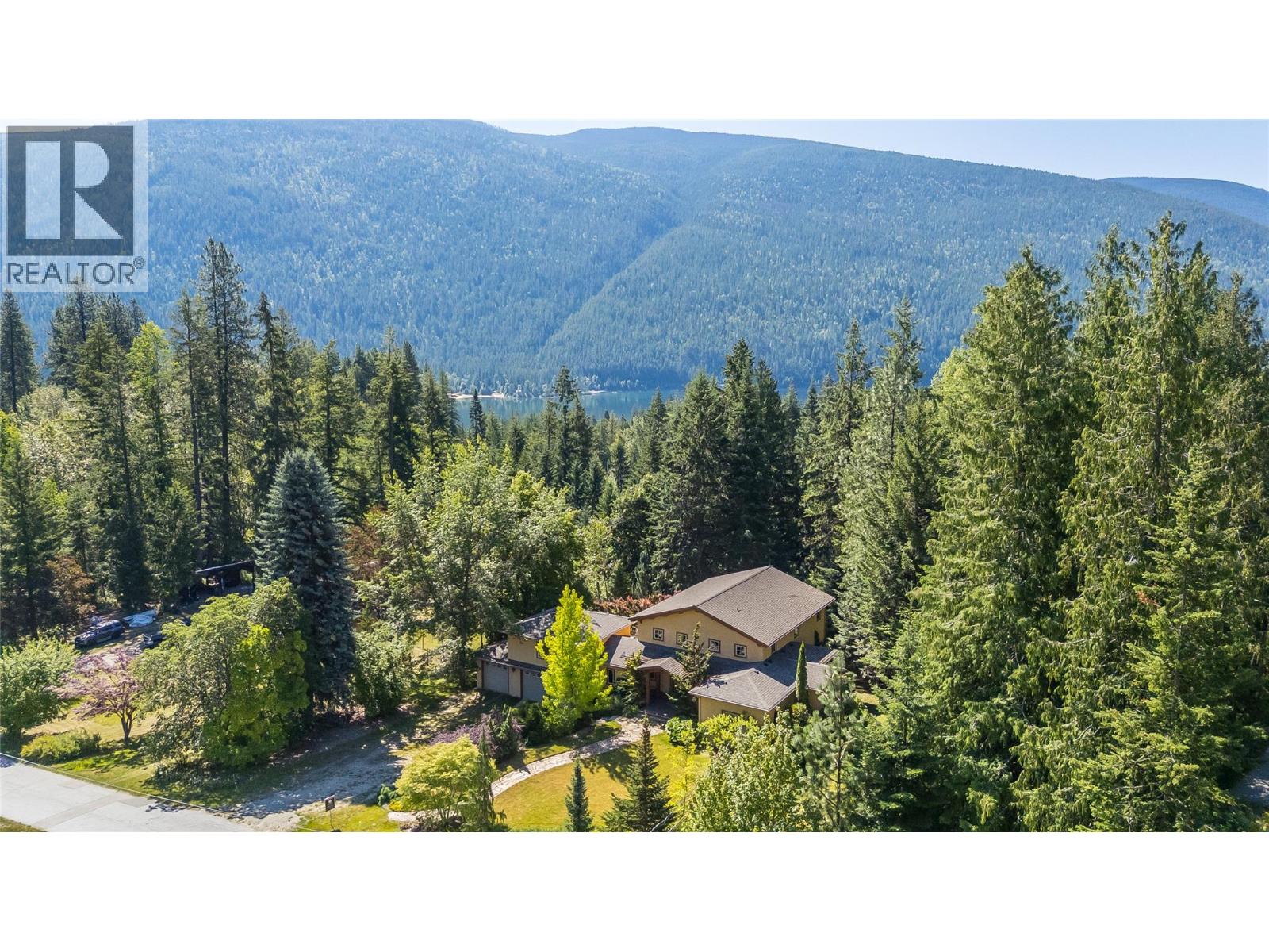 3179 Heddle Road, Nelson, British Columbia  V1L 6M2 - Photo 4 - 10380904