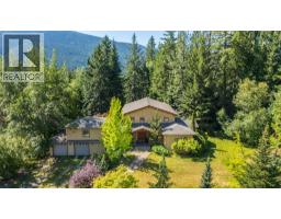 3179 HEDDLE Road, Nelson, British Columbia