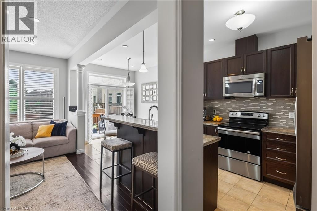 21 Summerberry Way, Hamilton, Ontario  L9B 0G2 - Photo 14 - 40844498