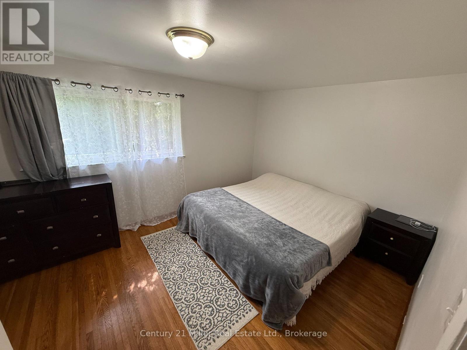 35 Melville Crescent, Brampton, Ontario  L6W 2S3 - Photo 6 - W13612476