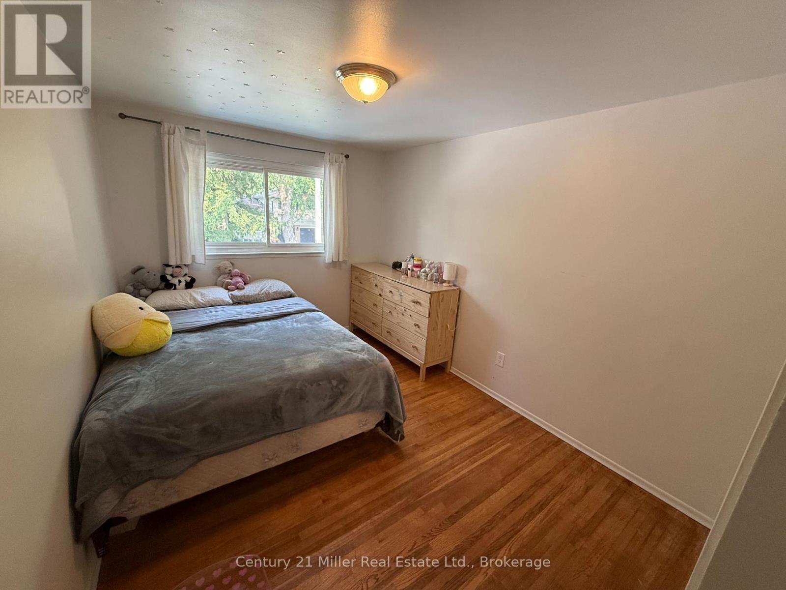 35 Melville Crescent, Brampton, Ontario  L6W 2S3 - Photo 8 - W13612476