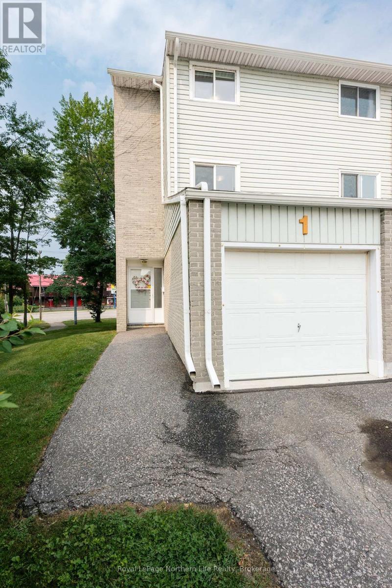 1 - 644 Lakeshore Drive, North Bay (Ferris), Ontario  P1A 3N6 - Photo 1 - X13612390