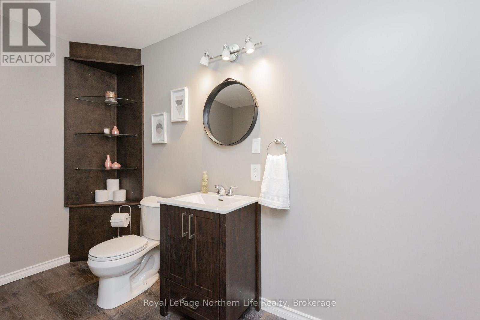 1 - 644 Lakeshore Drive, North Bay (Ferris), Ontario  P1A 3N6 - Photo 4 - X13612390