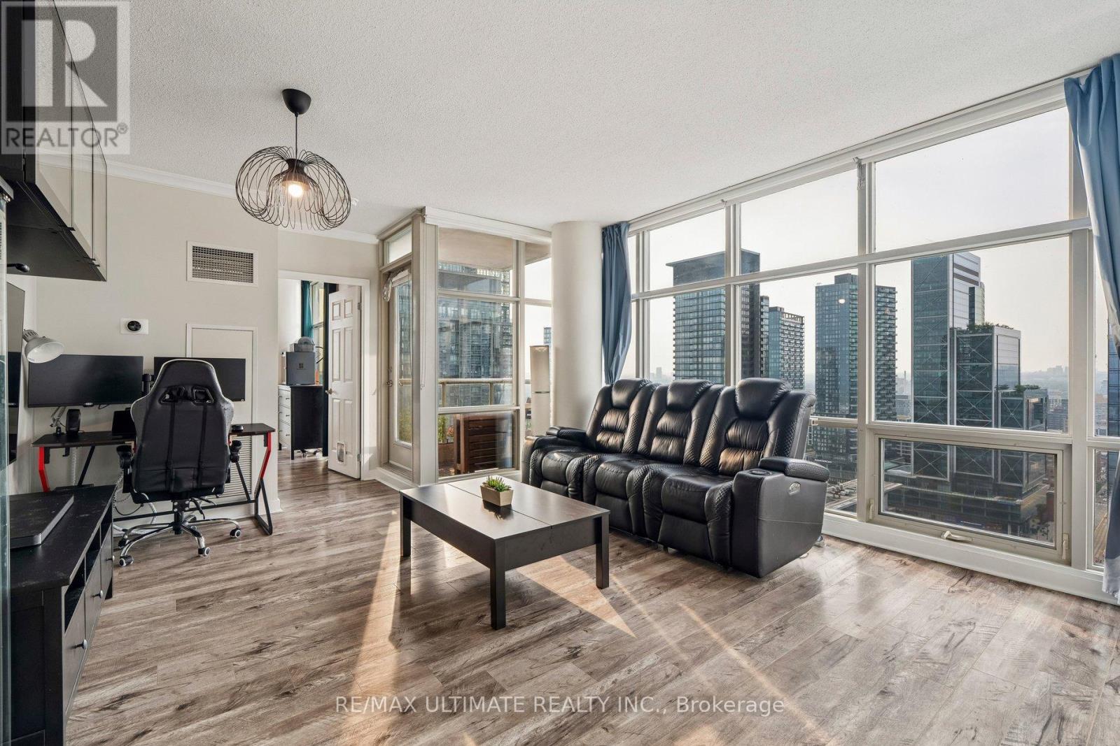 4003 - 35 Mariner Terrace, Toronto, Ontario  M5V 3V9 - Photo 7 - C13612254