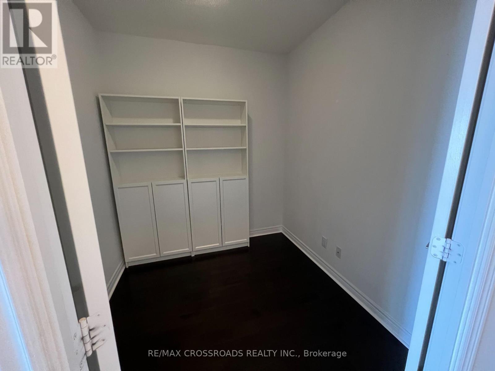519 - 2756 Old Leslie Street, Toronto, Ontario  M2K 0E2 - Photo 6 - C13612304