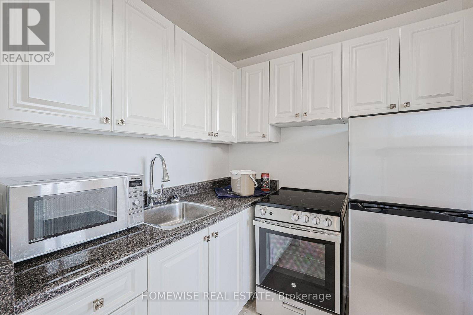 902 - 485 Kingston Road, Toronto, Ontario  M4L 1V6 - Photo 15 - E13612492