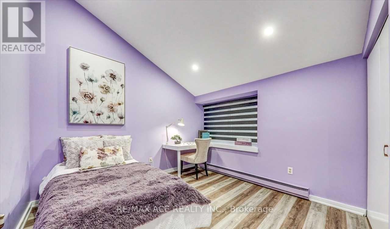5 Windy Ridge Drive, Toronto, Ontario  M1M 1H6 - Photo 24 - E13612532