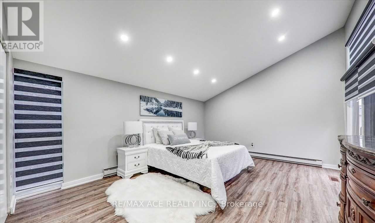 5 Windy Ridge Drive, Toronto, Ontario  M1M 1H6 - Photo 26 - E13612532