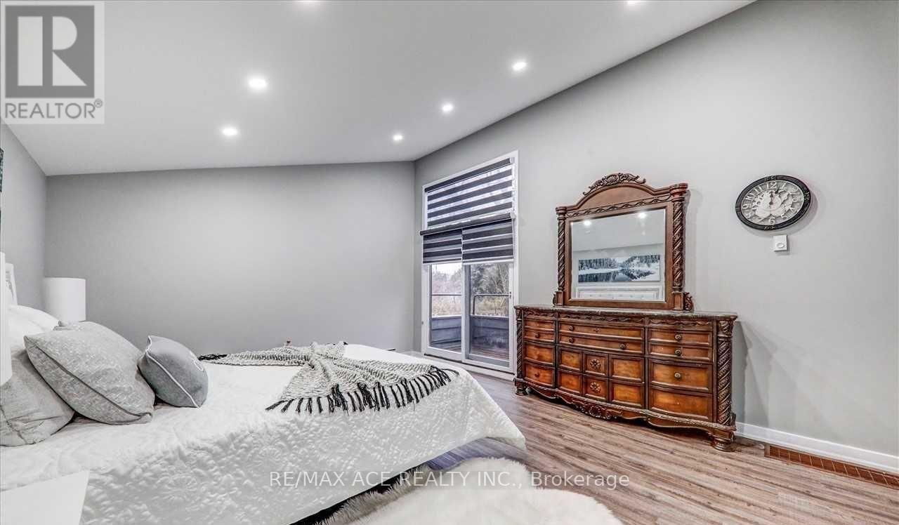 5 Windy Ridge Drive, Toronto, Ontario  M1M 1H6 - Photo 29 - E13612532